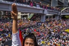 Augen nach Myanmar