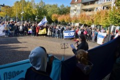 300 OldenburgerInnen auf der Demo gegen Antisemitismus