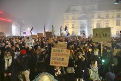 13.000 bei Lichtermeer für Demokratie und Menschenrechte in Oldenburg